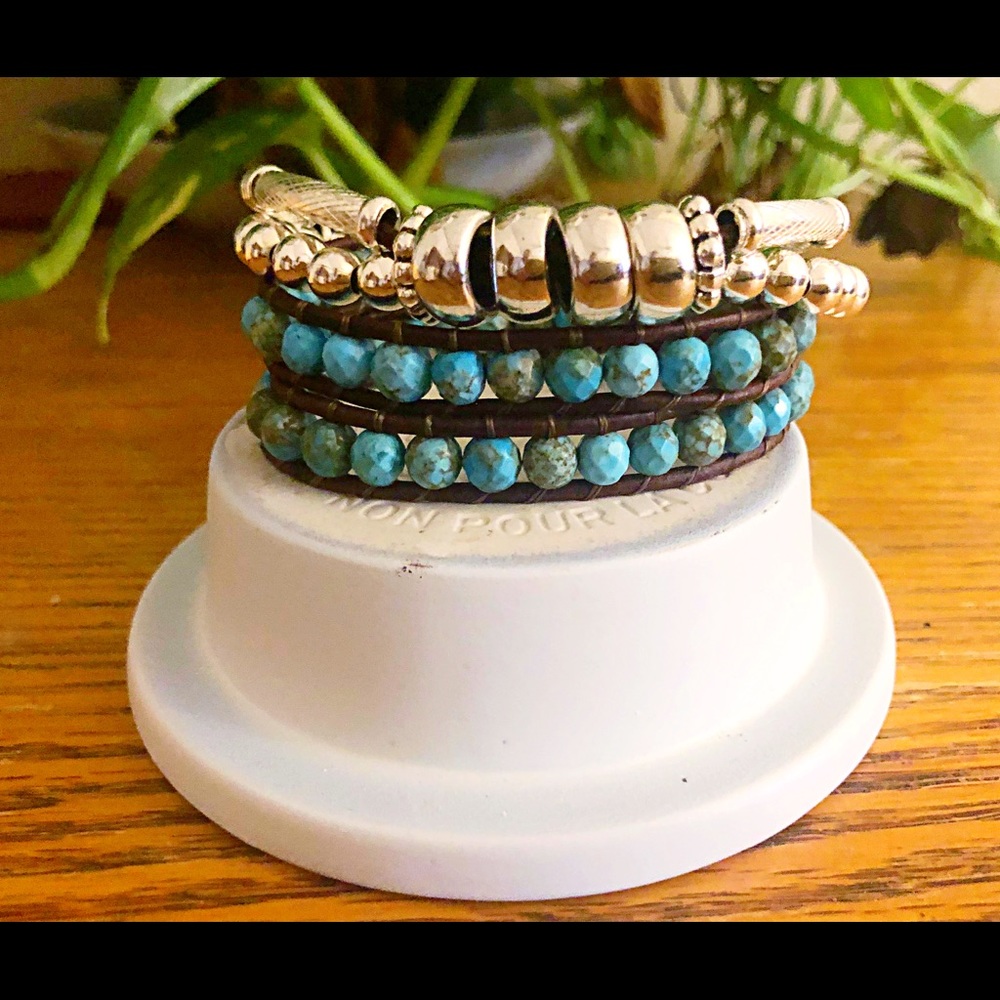 Turquoise & Silver Wrap - Picture 4 of 6